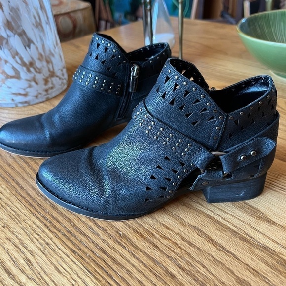 Vince Camuto  Boots Women’s 6 Shoes Calley Ankle Boot Harness Studded Black - Picture 1 of 9